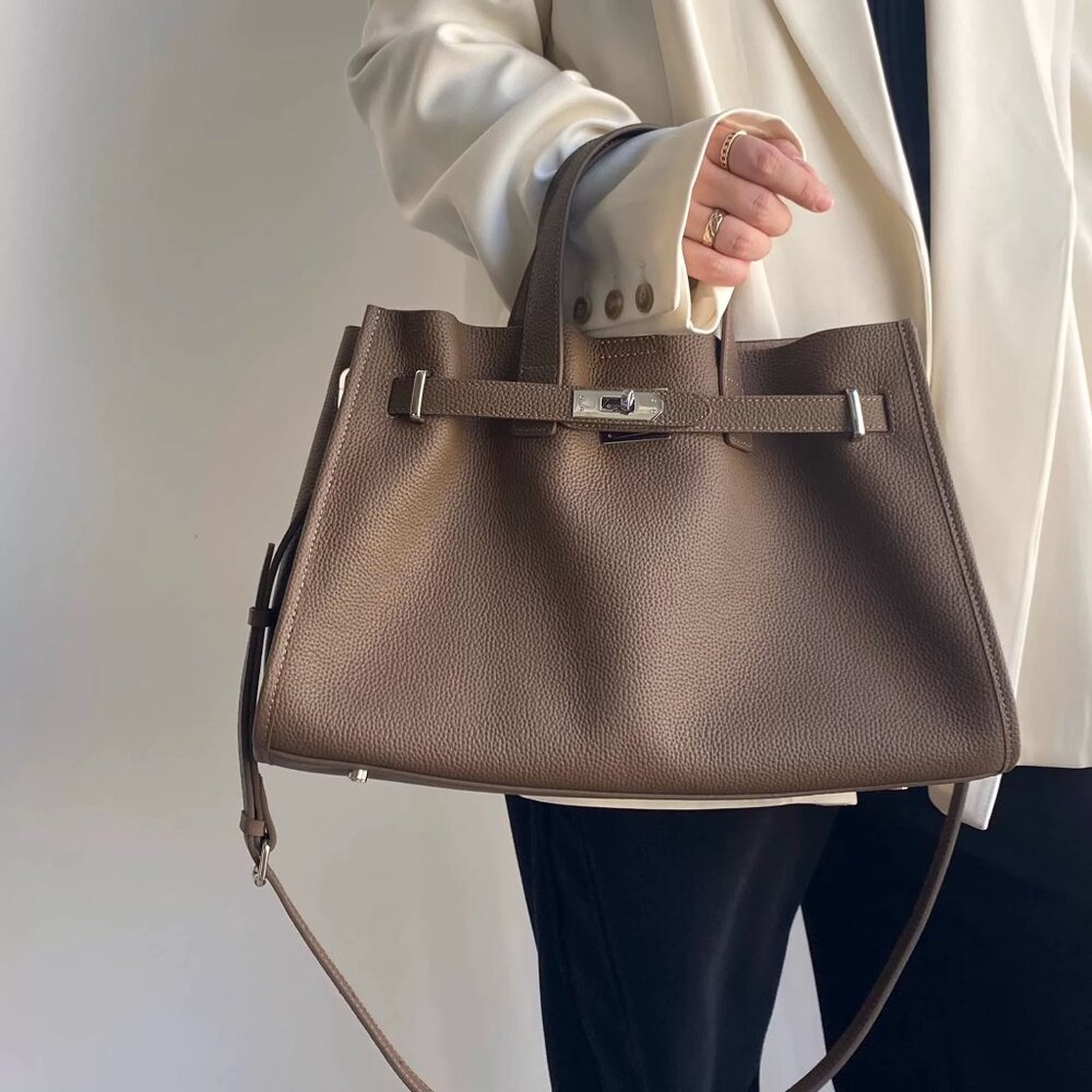 Urban Luxe — Genuine Leather Power Tote. Women’s shoulder bag - Picture 6 of 16